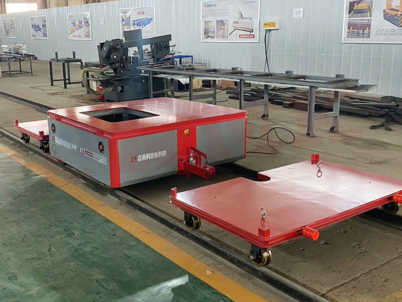 Laidos pramonės geležinkelio traktorius RGV vežimėlis