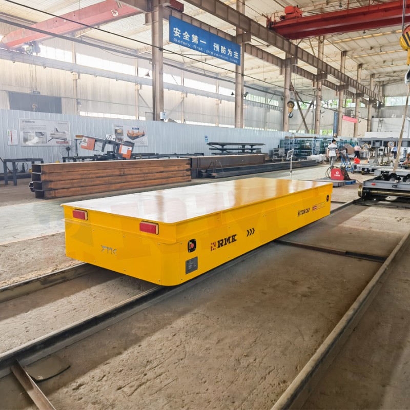 Geležinkelio medžiagos transporto vežimėlis