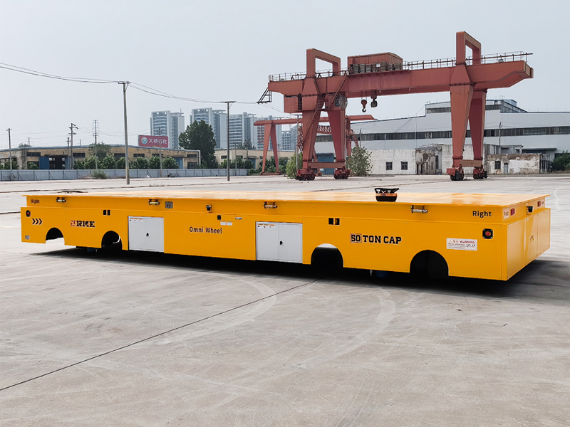 Naftos saugojimo talpyklos, tvarkančios sunkiasvorių elektrinių transporto vežimėlių